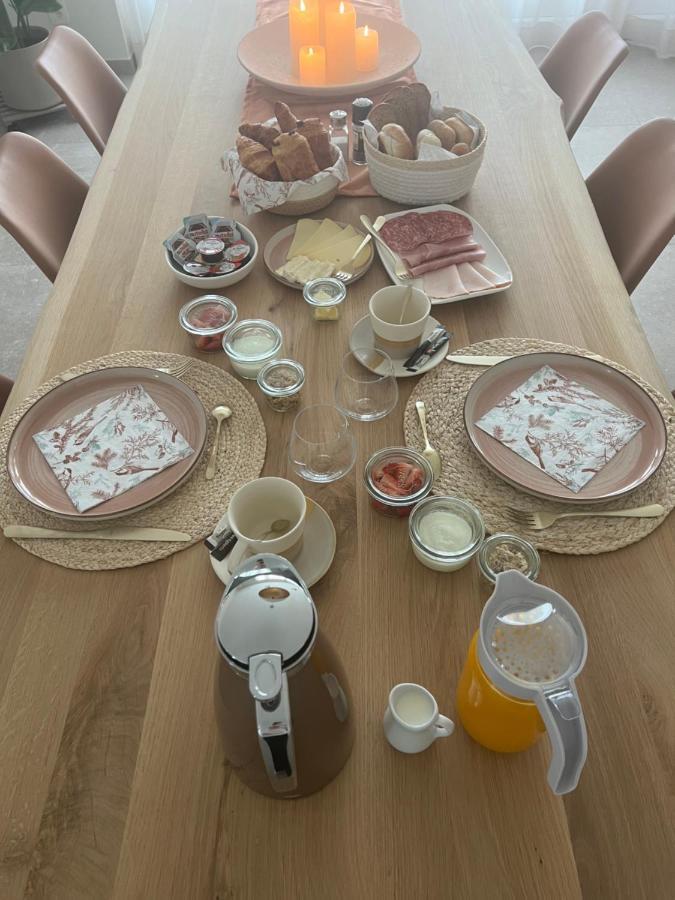 Mina En Family Bed And Breakfast Meise Екстер'єр фото
