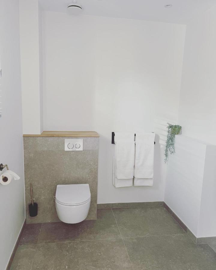 Mina En Family Bed And Breakfast Meise Екстер'єр фото